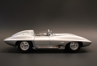 Illustration for article titled 'Murica Monday: AutoArt '59 Stingray Concept